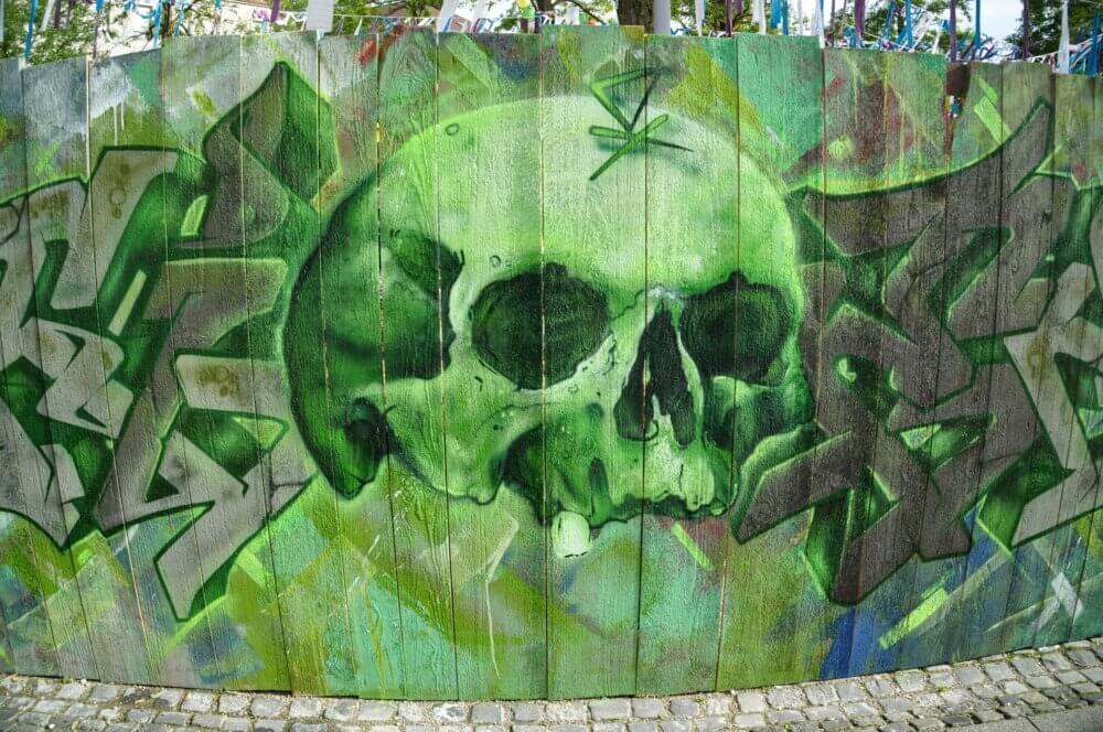 Graffiti, Schädel, Bobs, Augsburg, Holzzaun